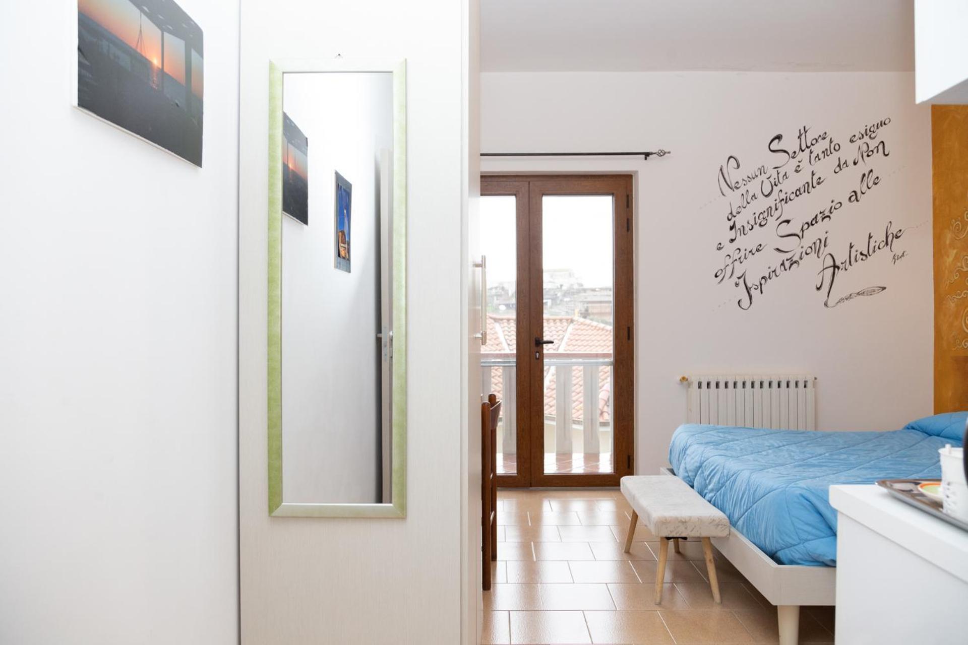 La Dimora Degli Artisti Bed & Breakfast Catanzaro Exterior photo